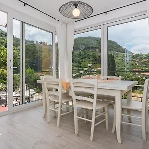 https://casa-amelia-finale-ligure.hotelitalianriviera.com